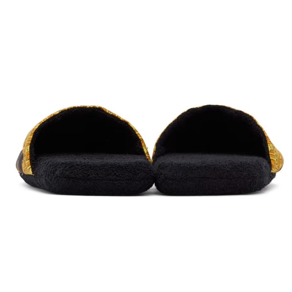 New Versace I ♡ BAROQUE SLIPPERS Size: SMALL ( 7US) S: 23 cm - Picture 5 of 8